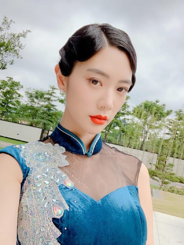 伊人淫app直播 短剧
